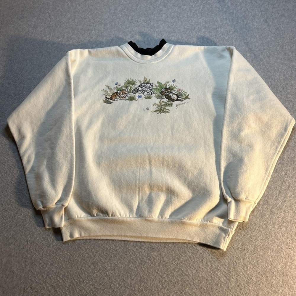 Women's Cream Nature Design Turtleneck Sweater